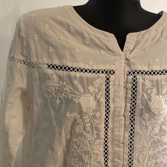 Small Loft white button down long sleeve 100% cotton floral embroidered blouse - Picture 3 of 16